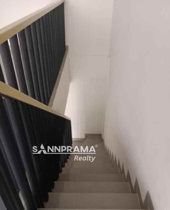 dijual ruko gudang kantor curug bojongsari depok