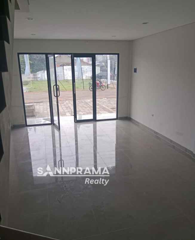 dijual ruko gudang kantor curug bojongsari depok