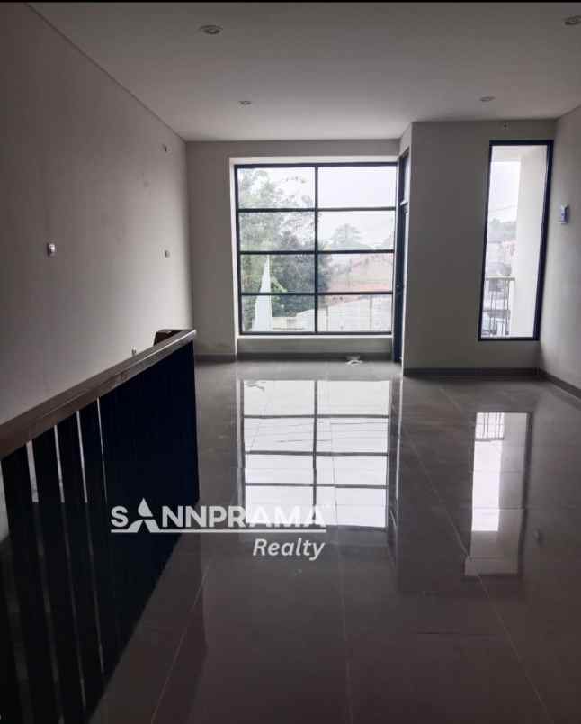 dijual ruko gudang kantor curug bojongsari depok