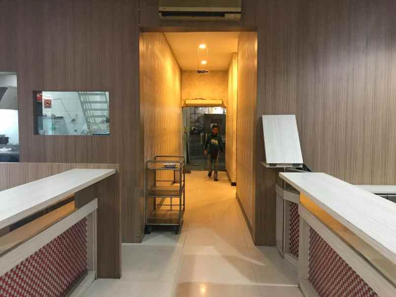 dijual ruko gudang kantor jalan raya nginden