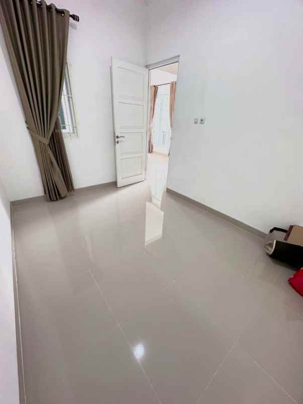dijual ruko gudang kantor jatibening