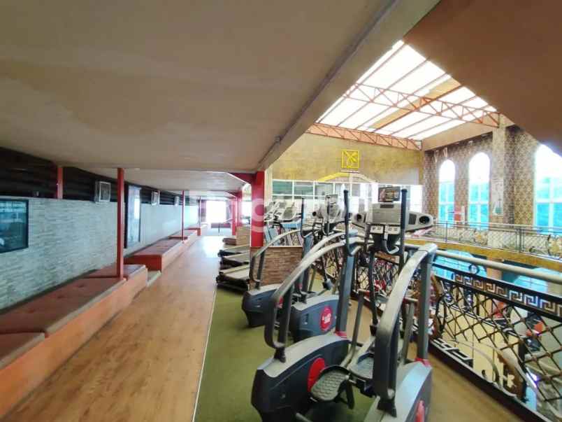 dijual ruko gudang kantor raya manyar