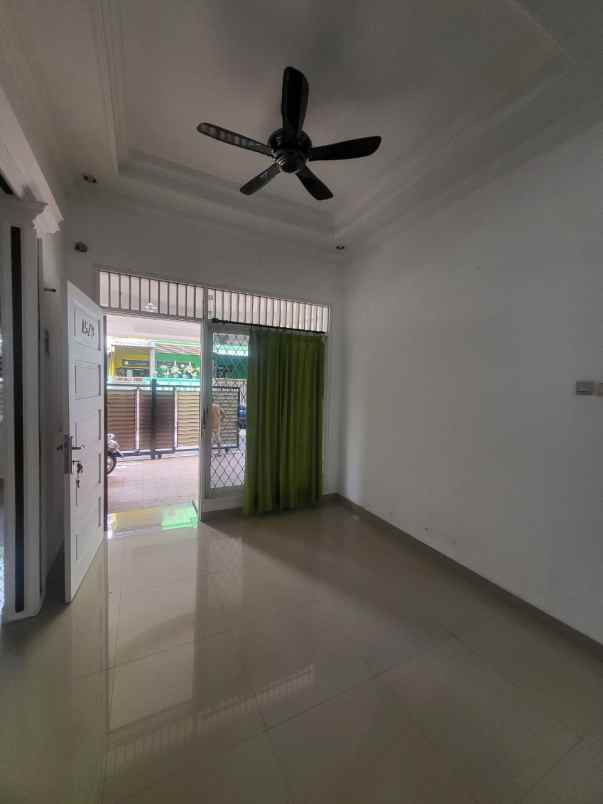 dijual rumah 8 kompleks mediterania opn