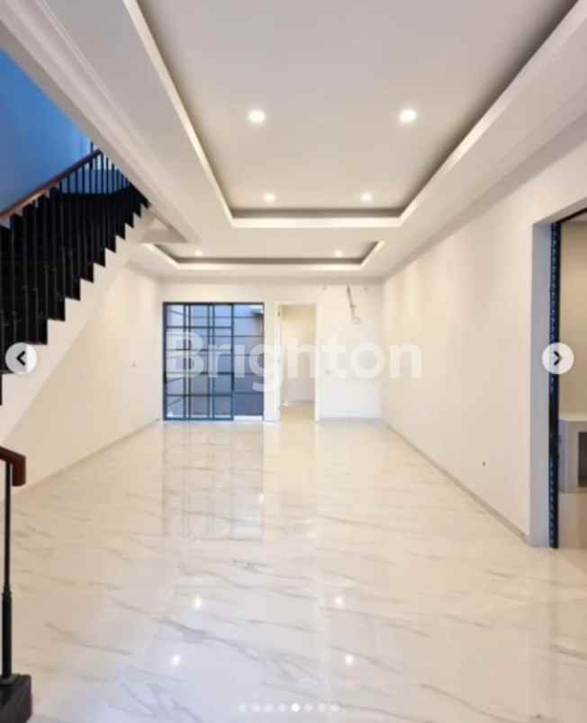 dijual rumah araya 2