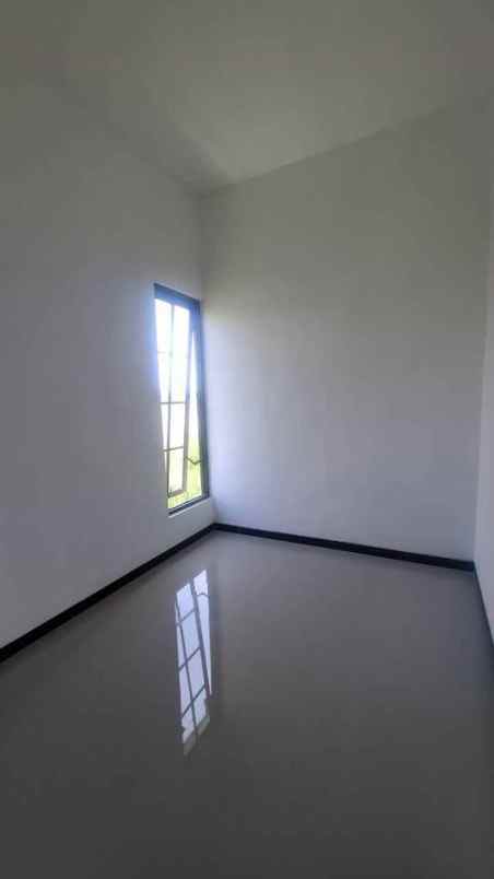dijual rumah arjowinangun kedungkandang