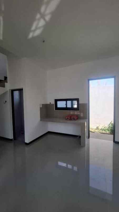 dijual rumah arjowinangun kedungkandang
