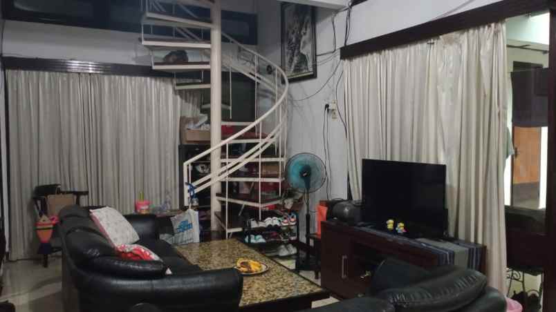 dijual rumah bendungan hilir tanah