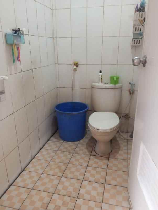 dijual rumah buana soetta residence