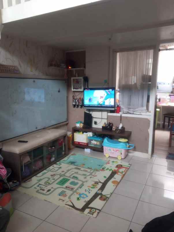 dijual rumah buana soetta residence