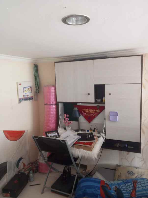 dijual rumah buana soetta residence