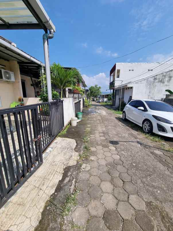dijual rumah bukit teratai sendangmulyo