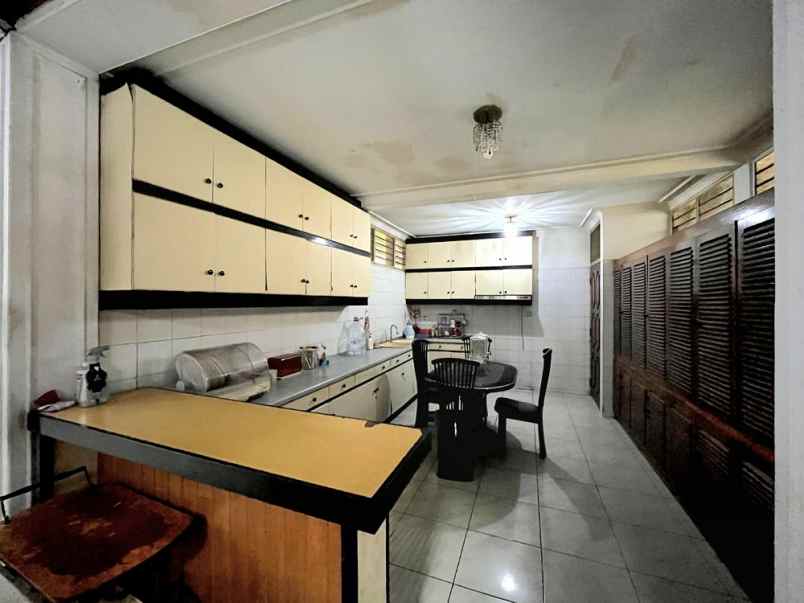 dijual rumah cempaka putih