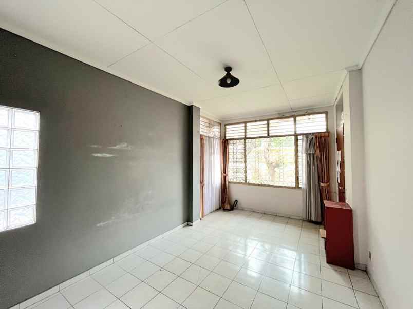 dijual rumah cempaka putih