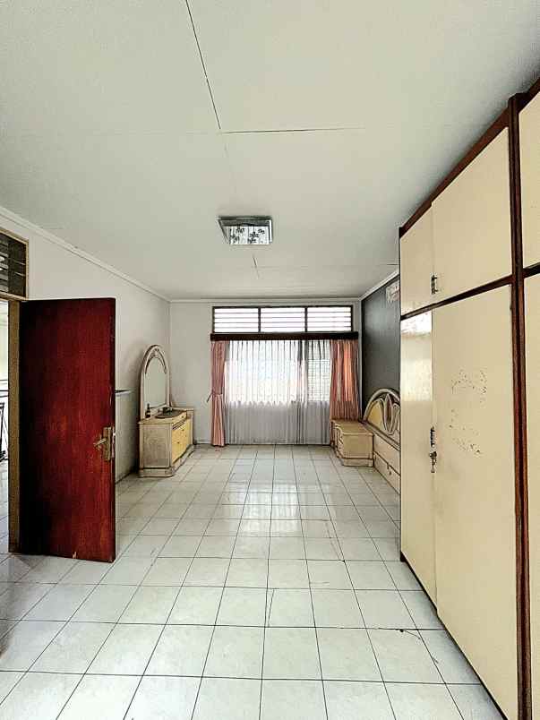 dijual rumah cempaka putih