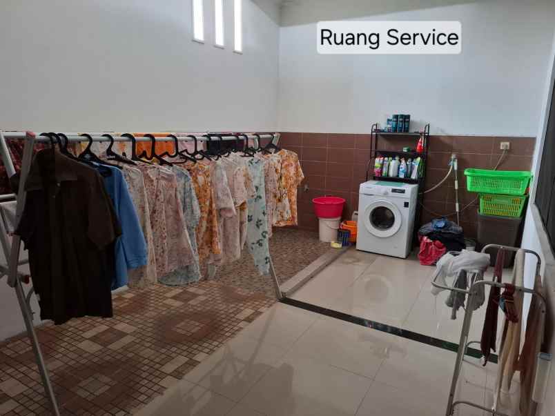 dijual rumah cengkareng indah