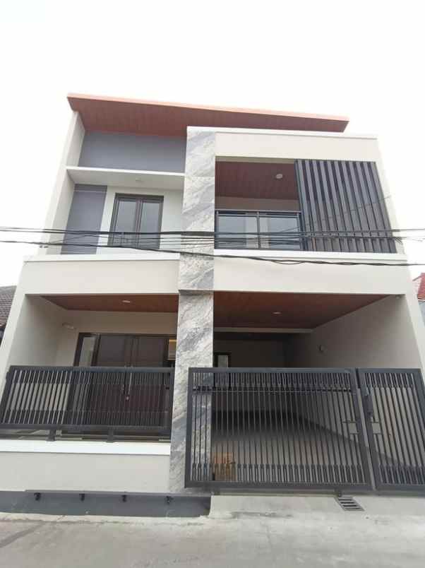 dijual rumah cijaura