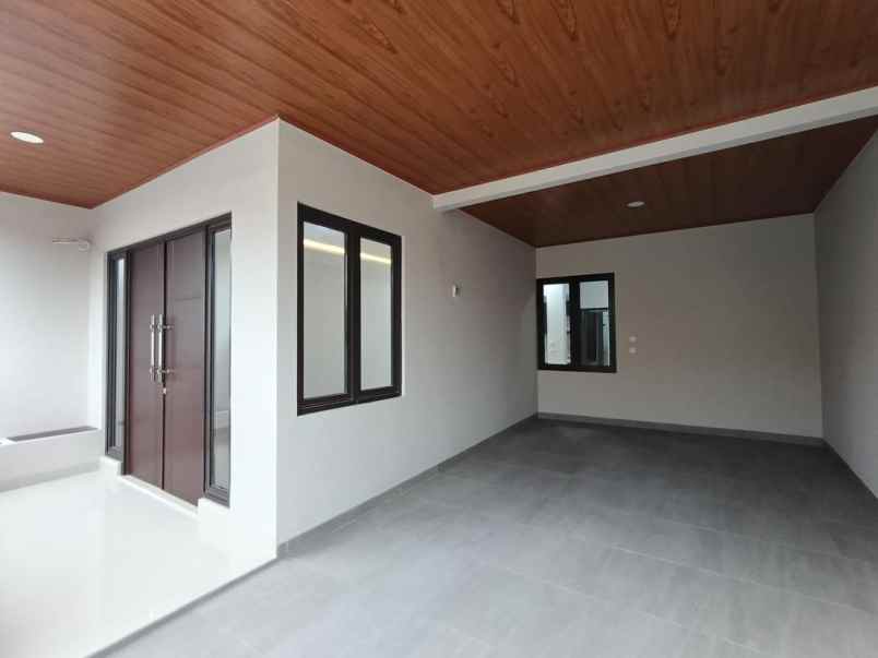 dijual rumah cijaura