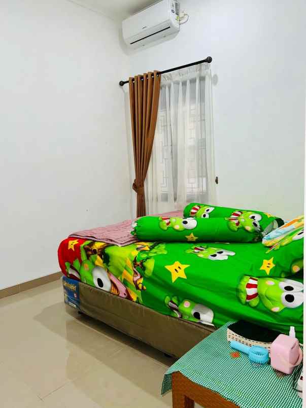 dijual rumah cinere depok