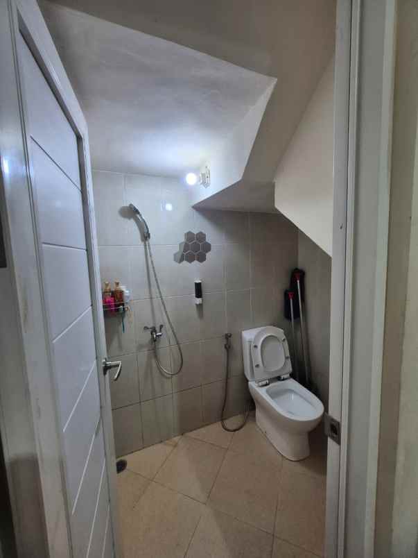 dijual rumah citra 2 ext