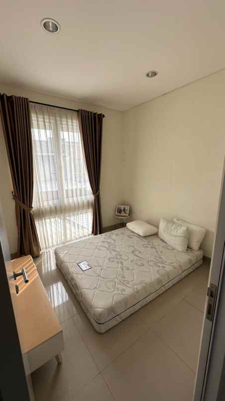 dijual rumah citragran cbd