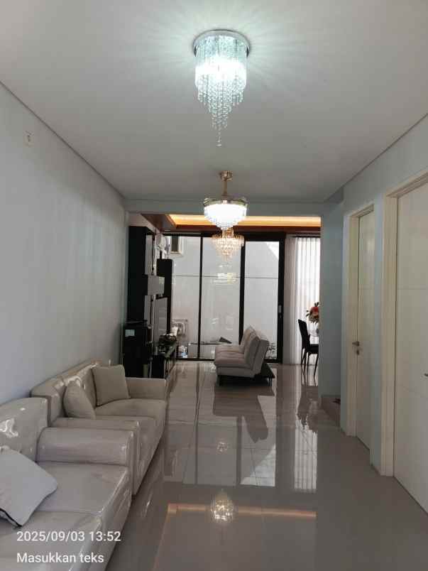 dijual rumah citraland northwest park