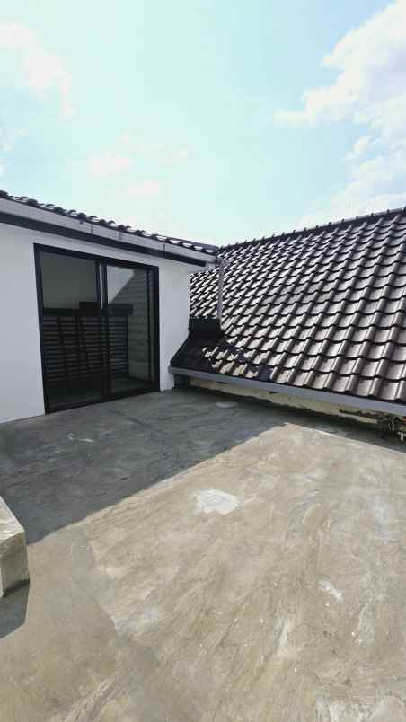 dijual rumah citraland taman puspa raya