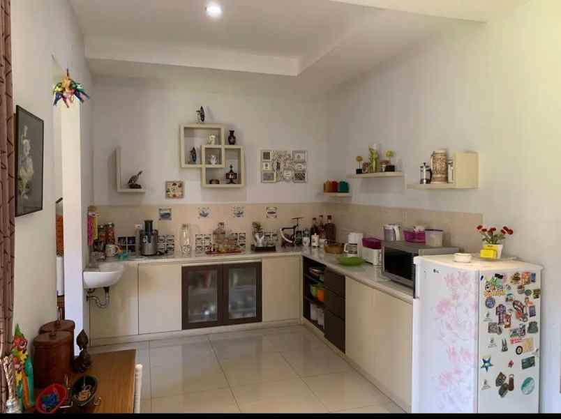 dijual rumah ciwaruga bandung