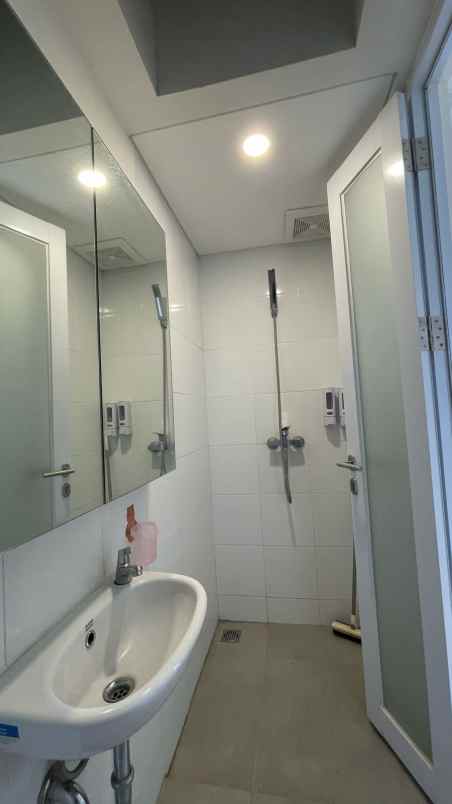 dijual rumah cluster myza flathouse bsd