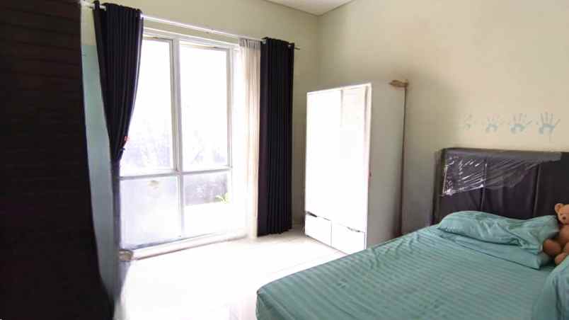 dijual rumah cluster sevilla metland cakung