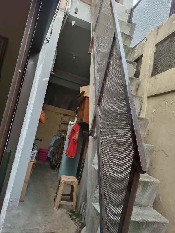 dijual rumah condet kampung tengah