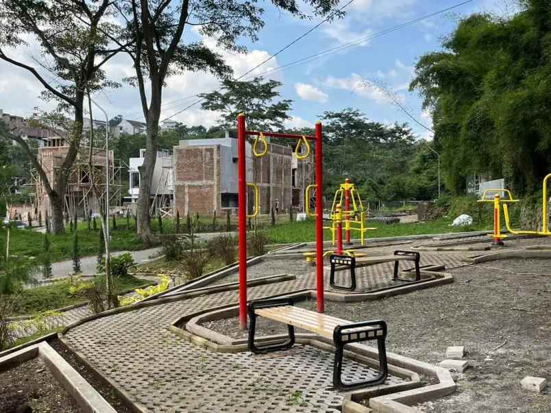 dijual rumah dago valler cisitu dago