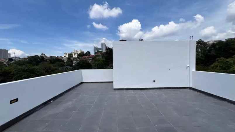 dijual rumah dago valler cisitu dago