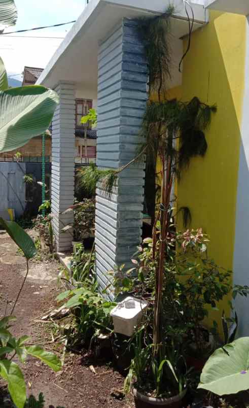 dijual rumah di cisarua puncak bogor