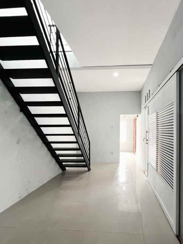 dijual rumah di gedongan colomadu karanganyar