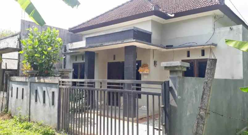 dijual rumah ds bajra kec selemadeg kab
