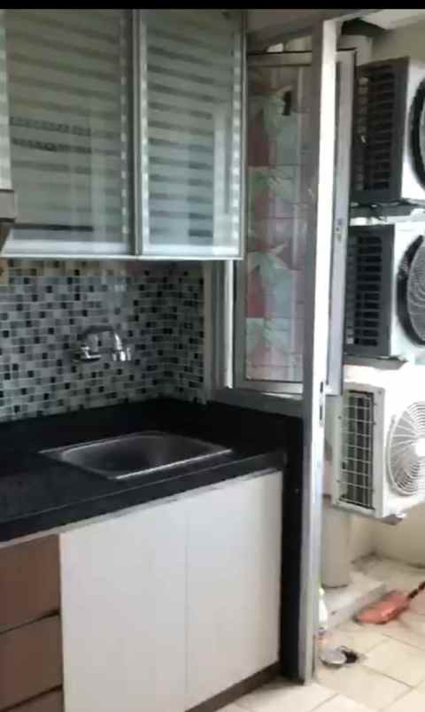 dijual rumah educity yale