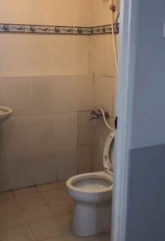 dijual rumah educity yale