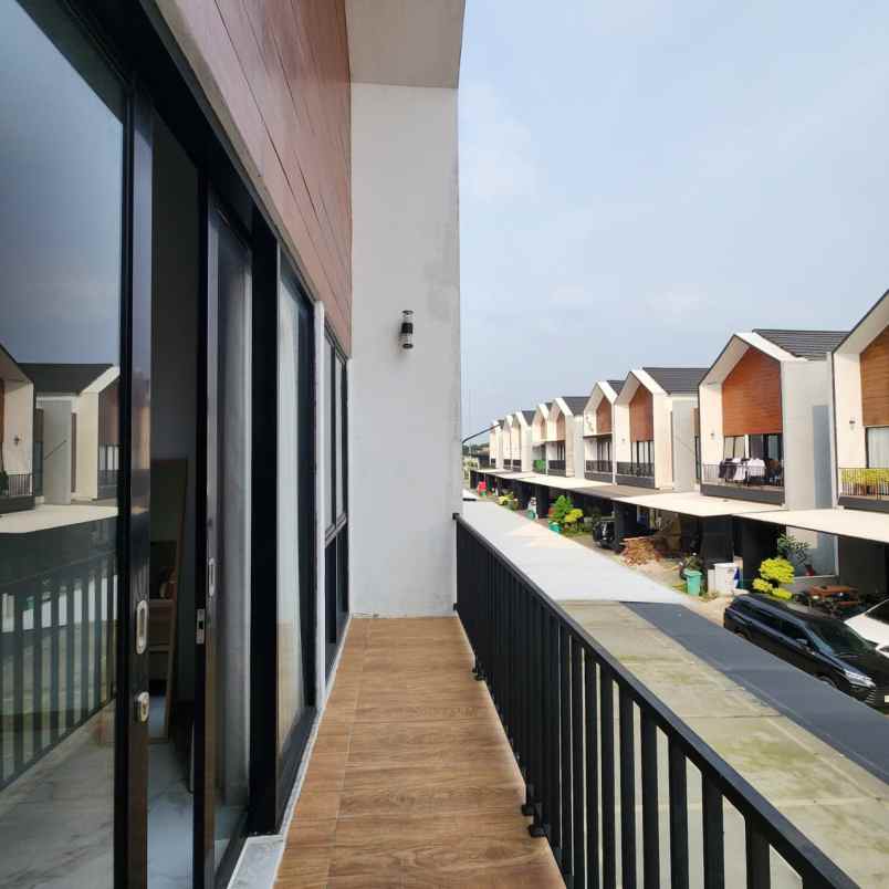 dijual rumah familia urban cluster
