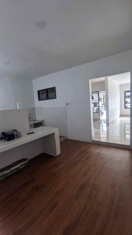 dijual rumah girya kebraon