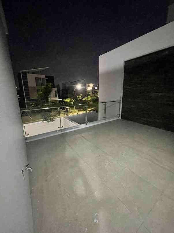 dijual rumah golf island cluster chopin