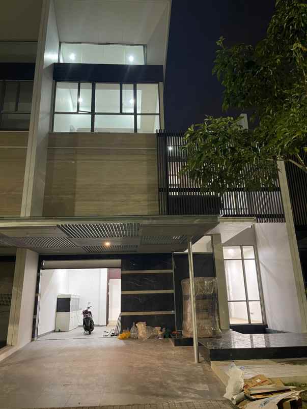 dijual rumah golf island cluster chopin