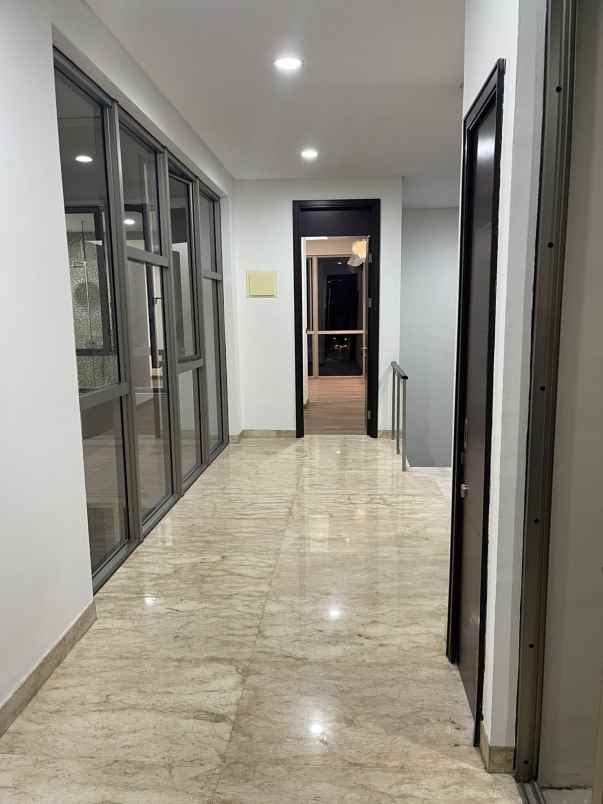 dijual rumah golf island cluster chopin