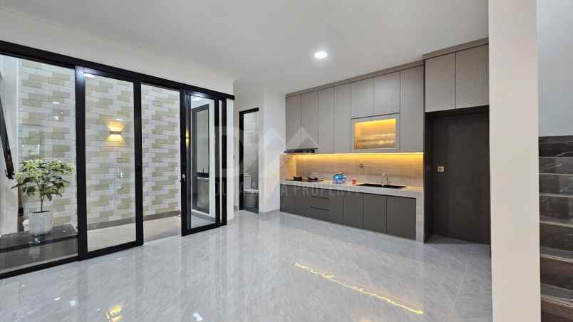 dijual rumah gr graha raya