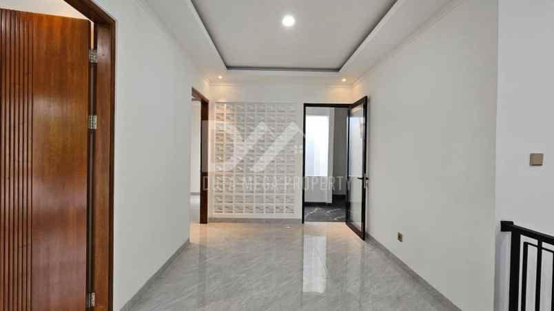 dijual rumah gr graha raya