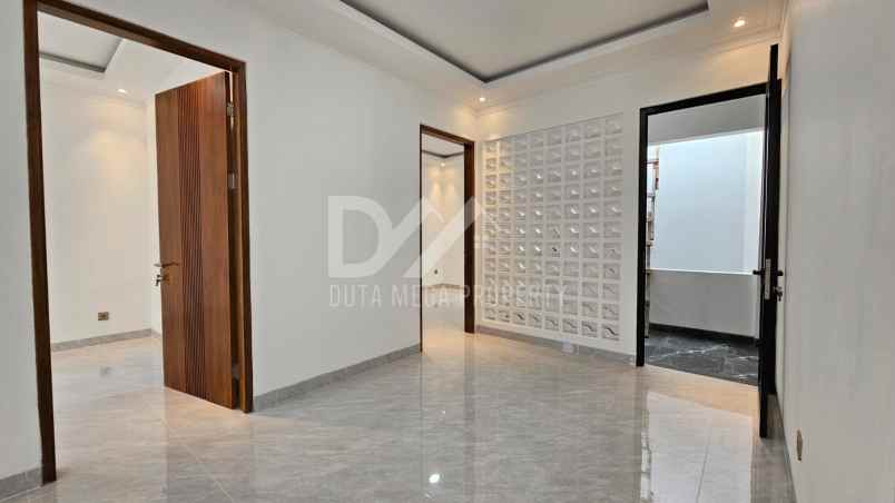 dijual rumah gr graha raya