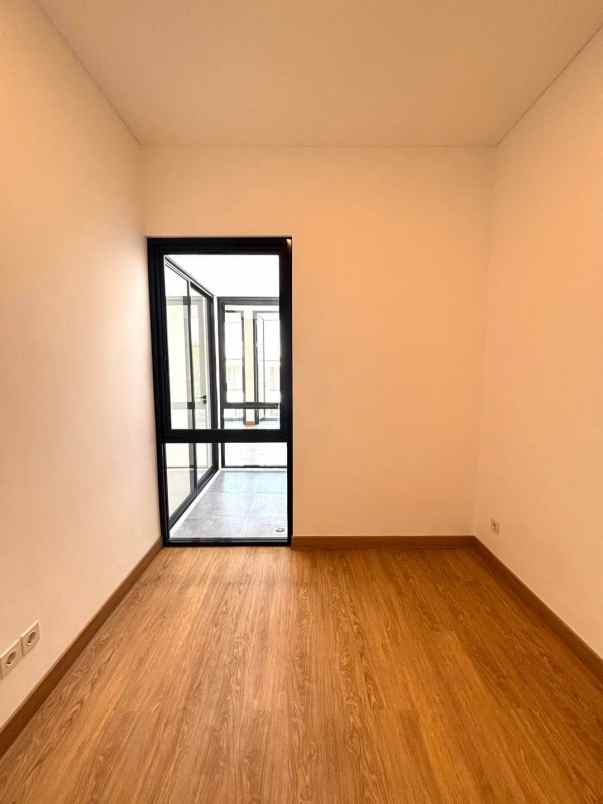 dijual rumah graha green garden