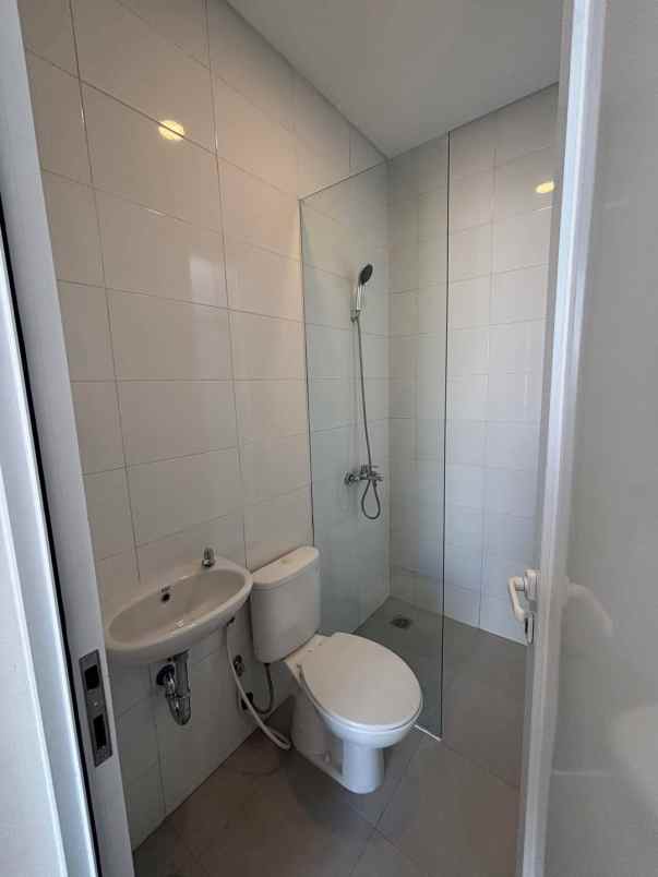 dijual rumah graha green garden