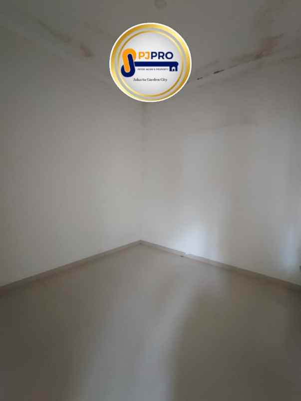 dijual rumah grand mahkota 1