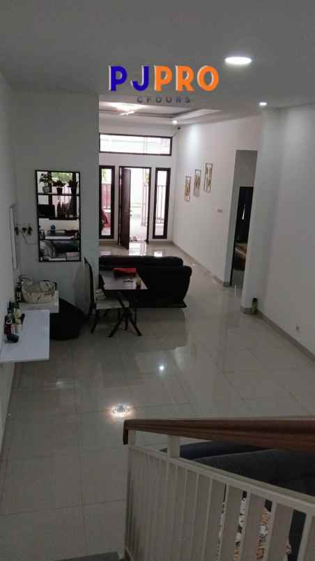 dijual rumah harapan indah 2 cluster