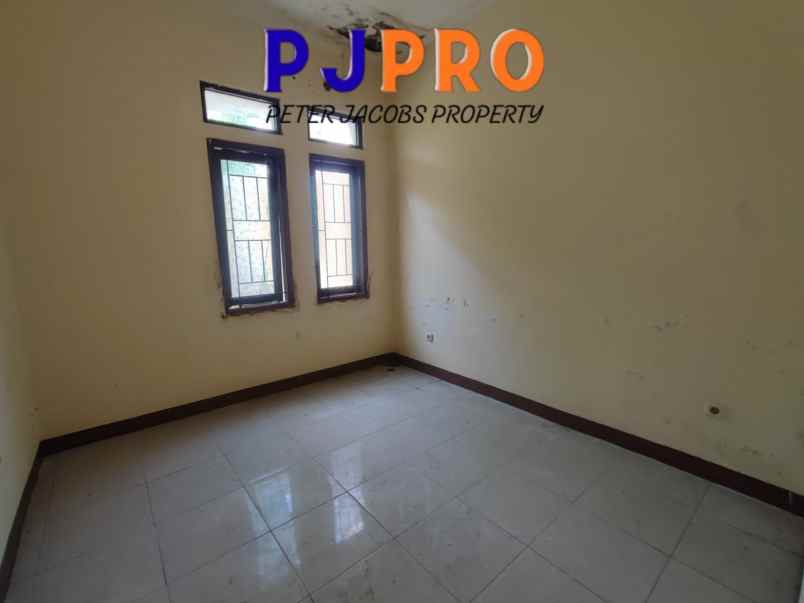 dijual rumah harapan indah cluster aralia